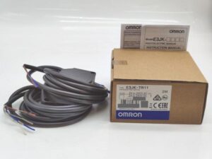 E3JK-TR11 オムロン 未使用 箱汚れあり E3JK-TR E3