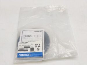E3Z-D61 オムロン 新品 12 to 24VDC E3シリー