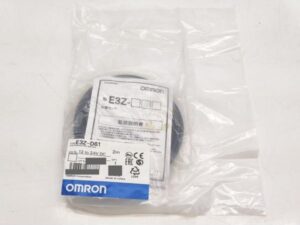 E3Z-D61 オムロン 未使用 袋汚れあり 12 to 24VD