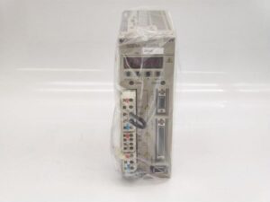 SGDM-01ADA 安川電機 箱汚れあり 未使用 電機