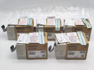 FX2N-8EYR 三菱電機 5点セット(1点箱いたみあり) 2023