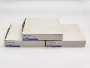 E32-T11U オムロン 3点セット 箱いたみあり ネジ2袋なし