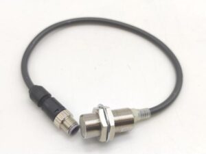 E2E-X7D1-N オムロン 中古 0.3m E2シリーズ 近接センサ