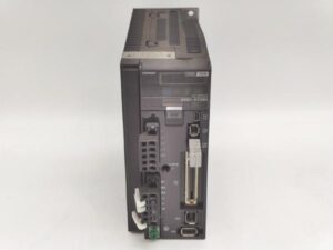 R88D-KT08H オムロン 中古