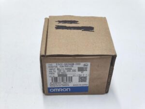 E5CC-QX2ASM-000 オムロン 箱マジック書込あり 未使用 E5シリーズ
