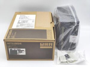 MR-J3-200A 三菱電機 箱いたみありたぶん未使用 2008年 M