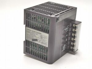 CJ1W-PA205R オムロン 中古 CJ1シリーズ