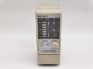 SJ-F100 キーエンス 汚れあり 中古 SJ-F
