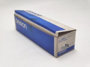 D5C-1AS0 オムロン 中古か未使用か不明 箱開封済み