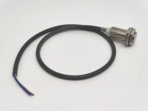 E2E-X7D1-N オムロン 中古 12to24VDC E2シリーズ