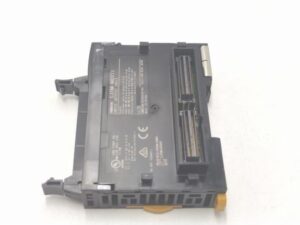 CJ2M-MD211 オムロン 中古 CJ2シリーズ