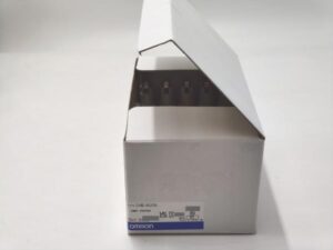 D4E-1A20N オムロン 10点入り 新品