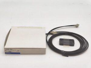 E32-T51 オムロン 箱汚れあり 未使用 付属品にテープ貼り付