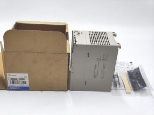 CS1H-CPU64H オムロン 中古か未使用か不明 箱いたみあり CS1