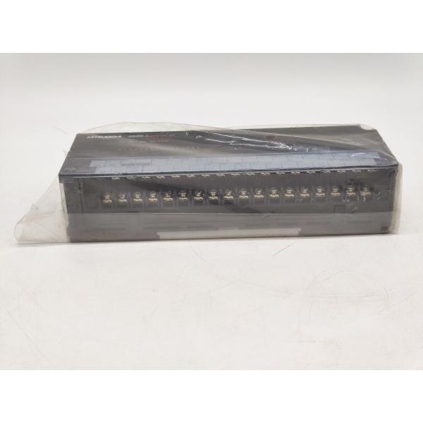AJ65BTB2-16T 三菱電機 中古か未使用か不明 シーケンサ CC-L