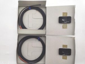 E32-D12R オムロン 2点セット 箱汚れあり 未使用 2m