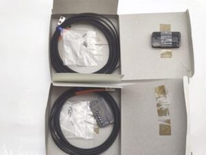 E32-T15YR オムロン 2点セット 箱いたみあり ネジ1本不足