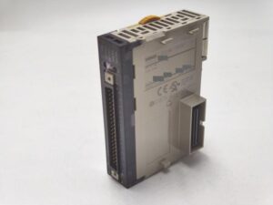 CJ1W-ID231 オムロン 中古 CJ1シリーズ