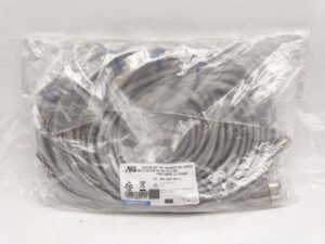 XS5F-D421-E80-F オムロン 5個入り 新品