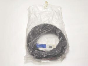 XS2F-D421 オムロン 袋よごれあり 未使用