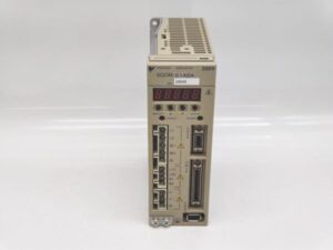 SGDM-01ADA 安川電機 本体にマジック書込あり 中古 電機