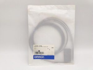 E32-T14L オムロン 新品 2m