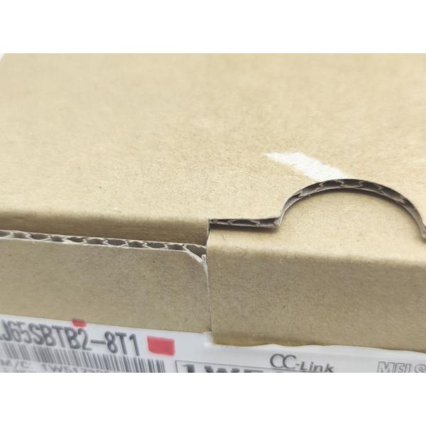 AJ65BTB2-8T1 三菱電機 箱マジック書込いたみあり 2020年製