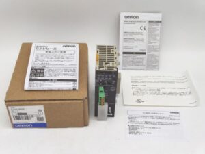 CJ1W-SCU42 オムロン 箱開封済み 未使用 CJ1W-SCU C