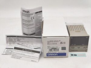 E5CS-Q1KJU-W オムロン 新品 100 to 240VAC E5シ