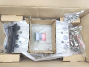 NF400-CW 三菱電機 箱汚れいたみあり 新品 3P 300A