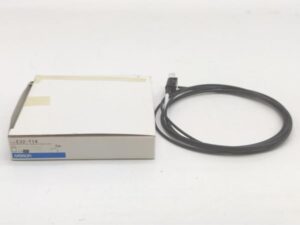 E32-T14 オムロン 箱汚れ いたみあり 未使用 2m
