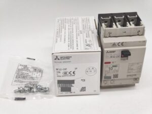 NF32-CVF 三菱電機 箱いたみあり 2021年 3P 10A