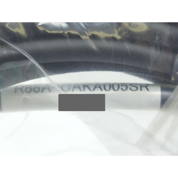 R88A-CAKA005SR オムロン 新品