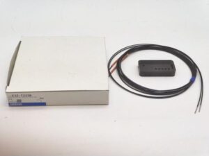 E32-T223R オムロン 未使用 2m