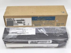 AJ65SBTB2-16T 三菱電機 箱いたみ・汚れあり 2015年製 CC-