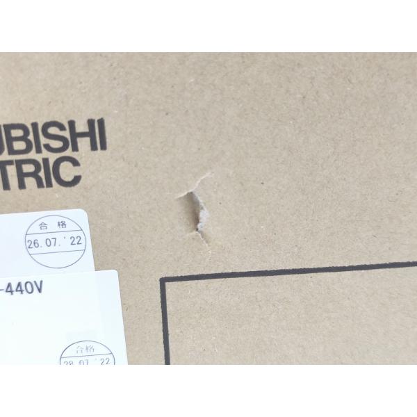 NV400-CW 三菱電機 箱いたみあり 新品 ブレーカー 3P 3