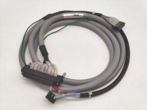 XW2Z-RO200C-175-MN オムロン 中古