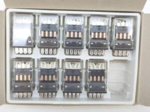 MY4N-D2 オムロン 本体9個入り 箱汚れいたみあり 未使用