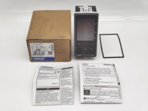 E5EC-RX4ASM-010 オムロン 箱汚れあり 中古か未使用か不明 Ver.