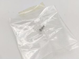 E32-T15Z オムロン 箱いたみあり ネジ1本のみ 付属品テープ