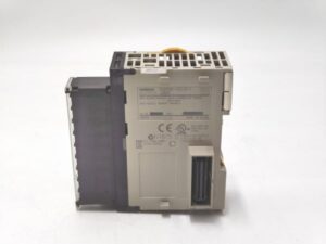 CJ1W-OC211 オムロン 中古 CJ1シリーズ