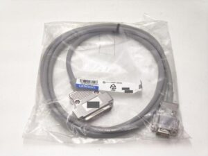 XW2Z-200S オムロン 袋よごれあり 箱なし未使用