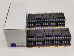 PYF14A オムロン 未使用 10個