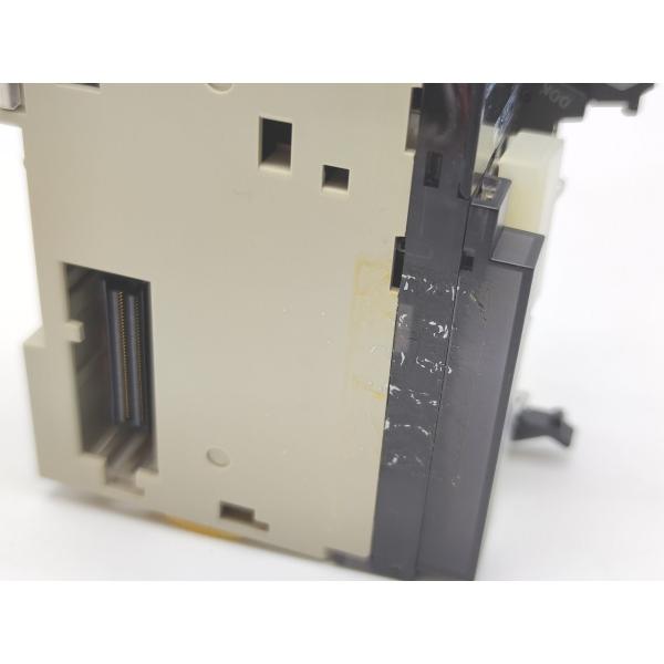 CJ1M-CPU22 オムロン 汚れあり 中古 Ver.4. CJ1シリ