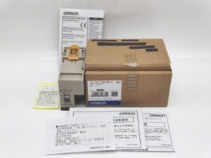 CRT1-VOD32ML-B オムロン 箱と本体の型番違い たぶん未使用 箱: