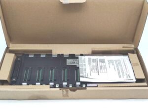 CS1W-BC053 オムロン 箱いたみあり 未使用 CS1W-BC C