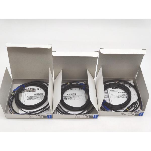 E2EC-CR8D2 オムロン 3台セット 新品 2m 12to24VD