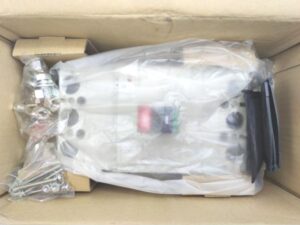 NF400-CW 三菱電機 箱汚れいたみあり 未使用 3P 300A