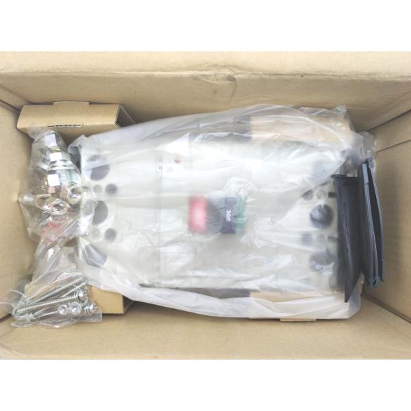 NF400-CW 三菱電機 箱汚れいたみあり 未使用 3P 300A